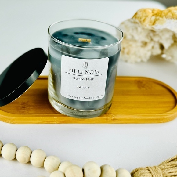 Méli Noir Candle- with notes of Honeysuckle Mint 9oz - Picture 3 of 12